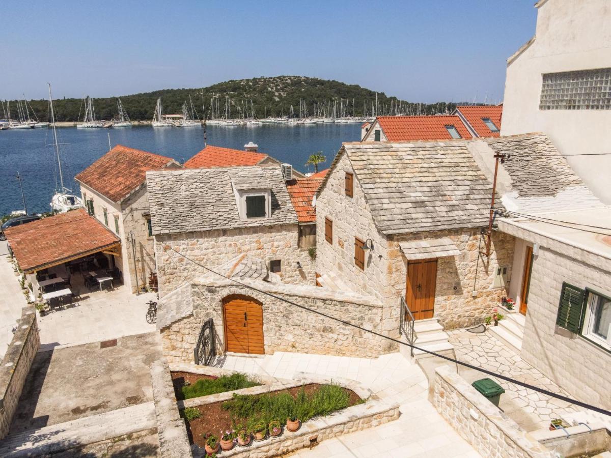 Apartments Mediteraneo Rogoznica 로고즈니차 외부 사진