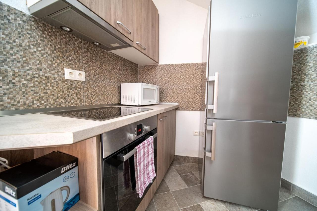 Apartments Mediteraneo Rogoznica 로고즈니차 외부 사진