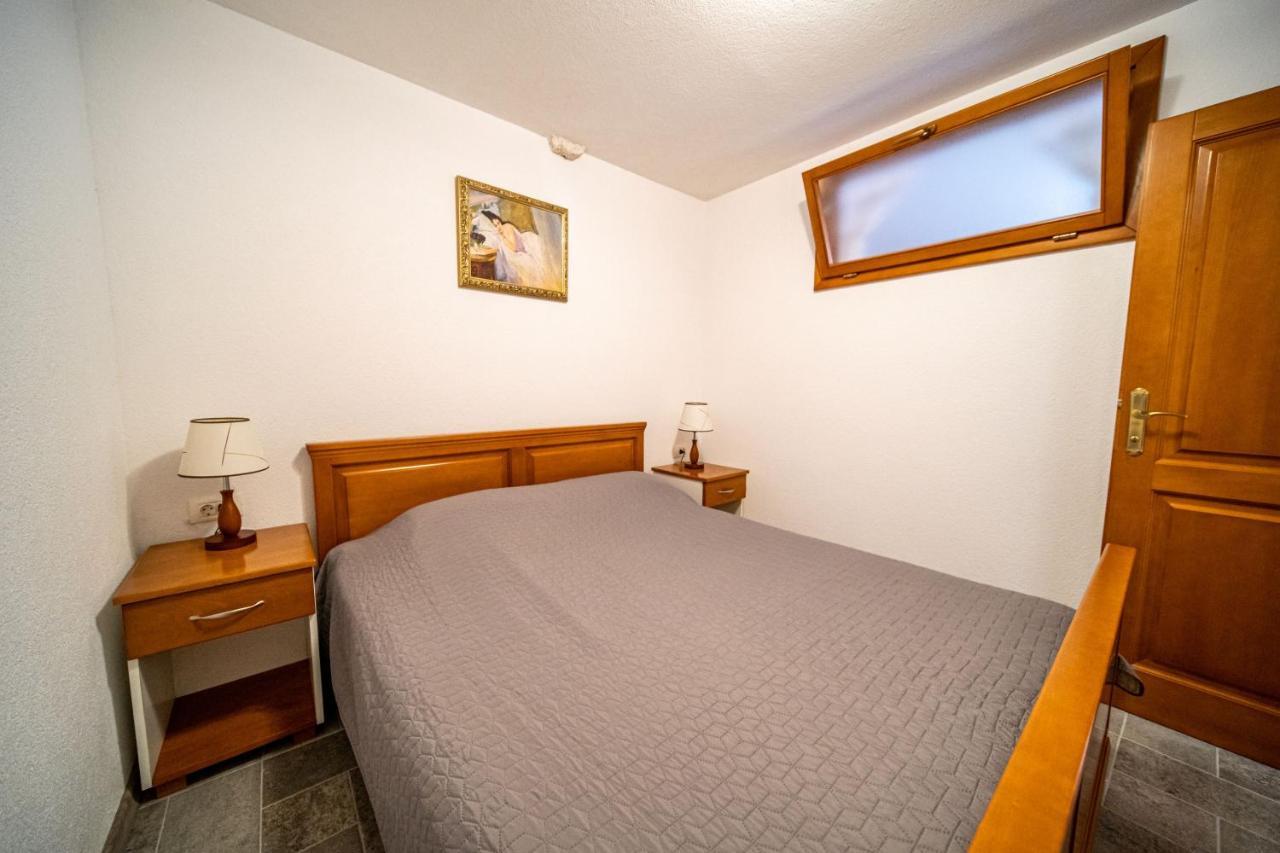 Apartments Mediteraneo Rogoznica 로고즈니차 외부 사진