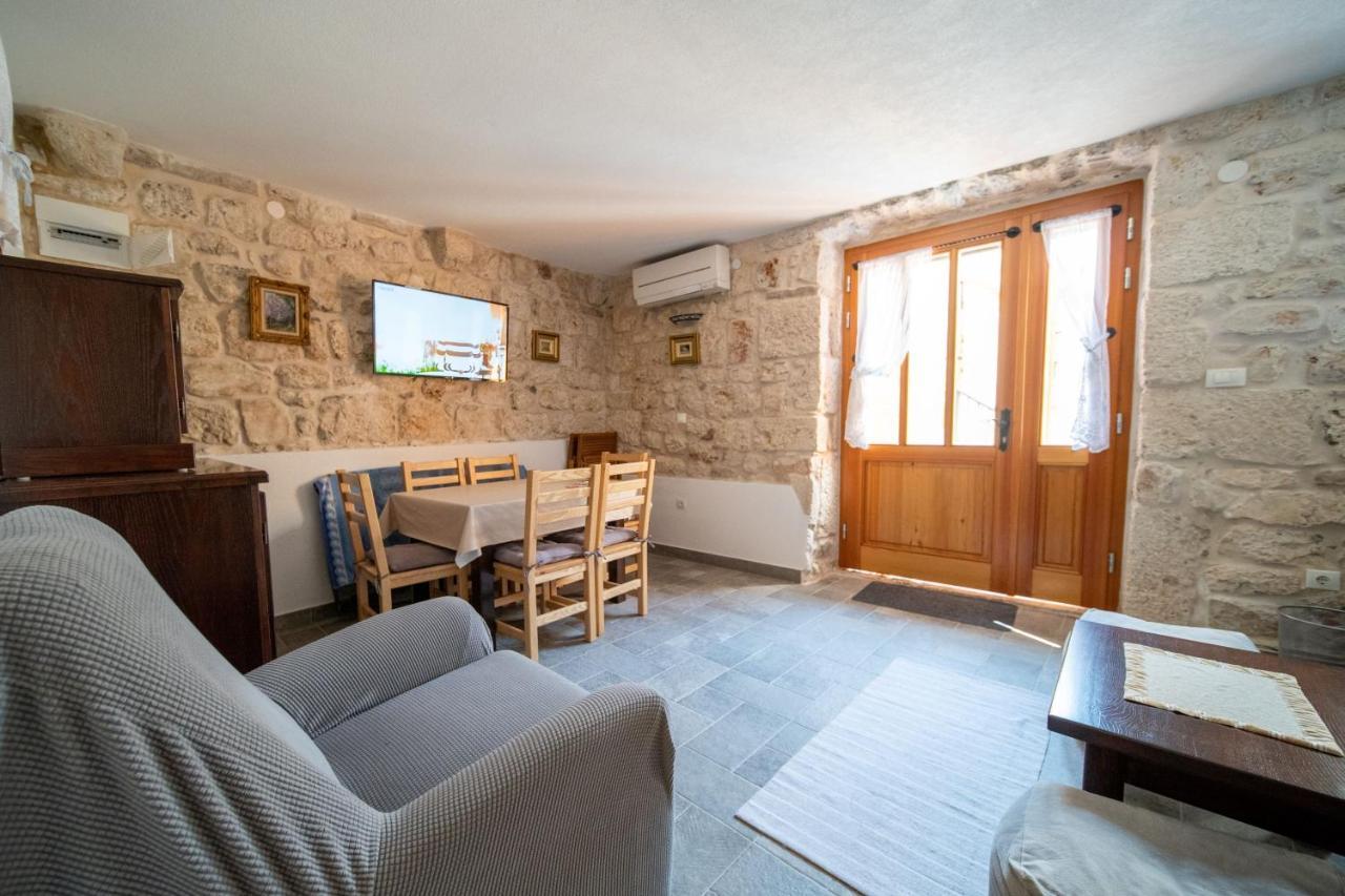 Apartments Mediteraneo Rogoznica 로고즈니차 외부 사진