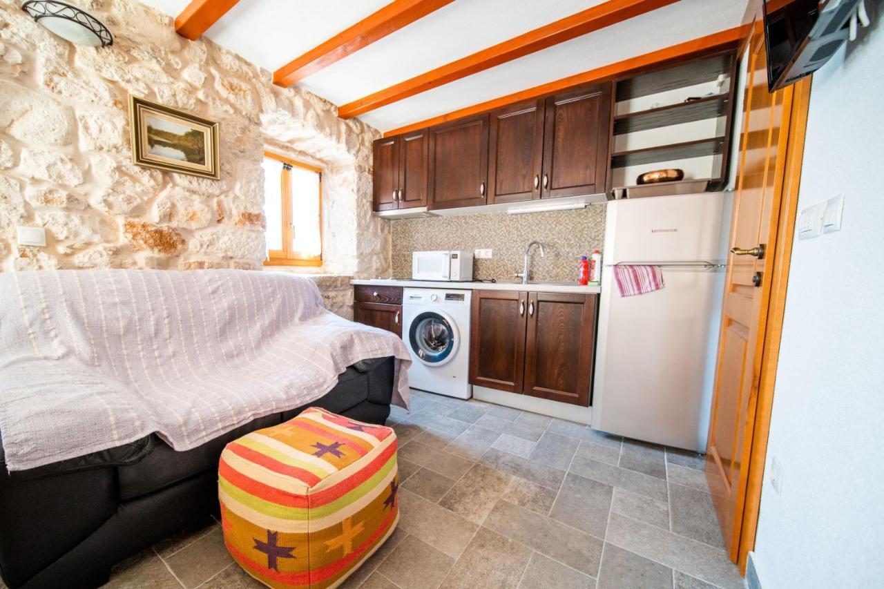 Apartments Mediteraneo Rogoznica 로고즈니차 외부 사진