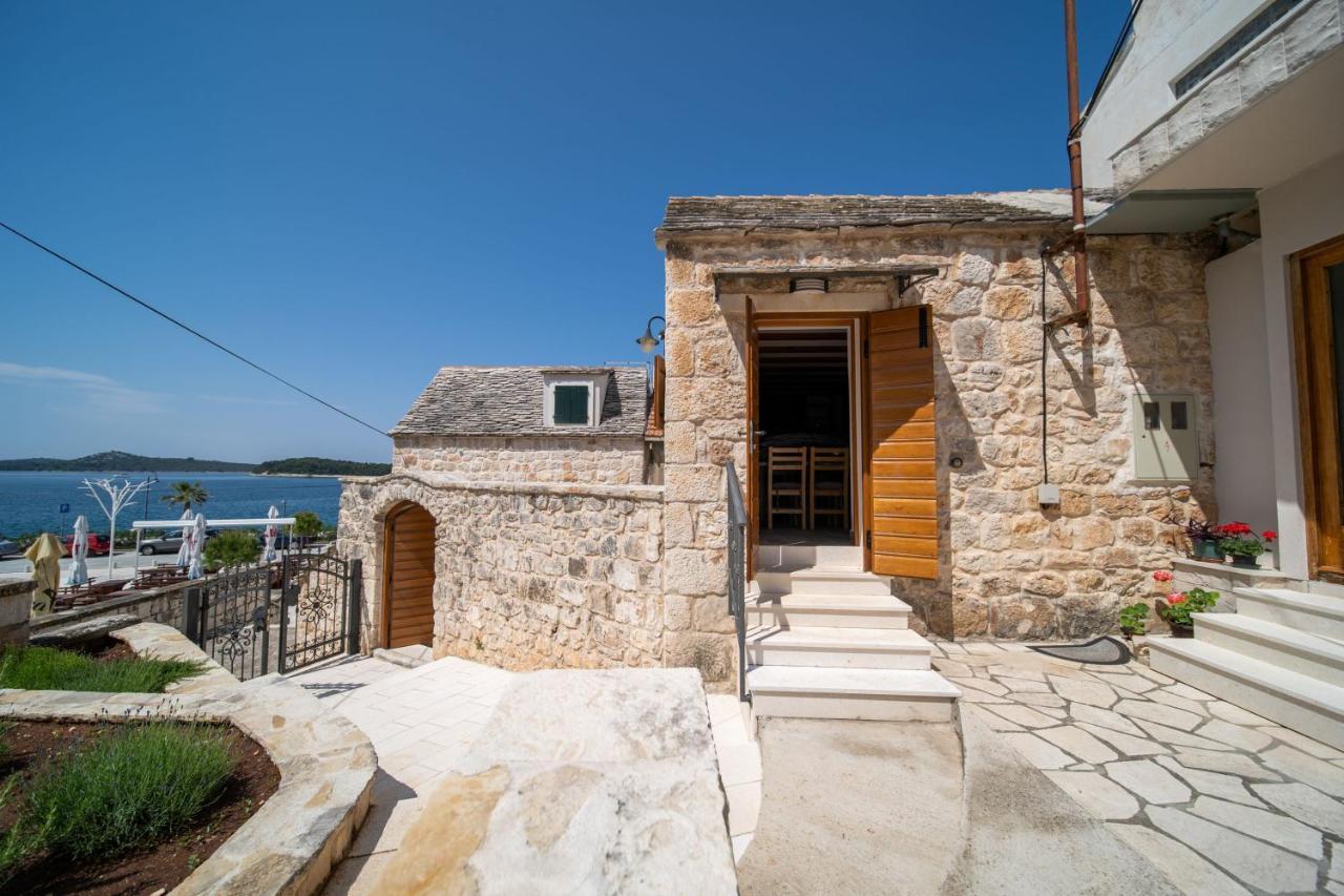 Apartments Mediteraneo Rogoznica 로고즈니차 외부 사진