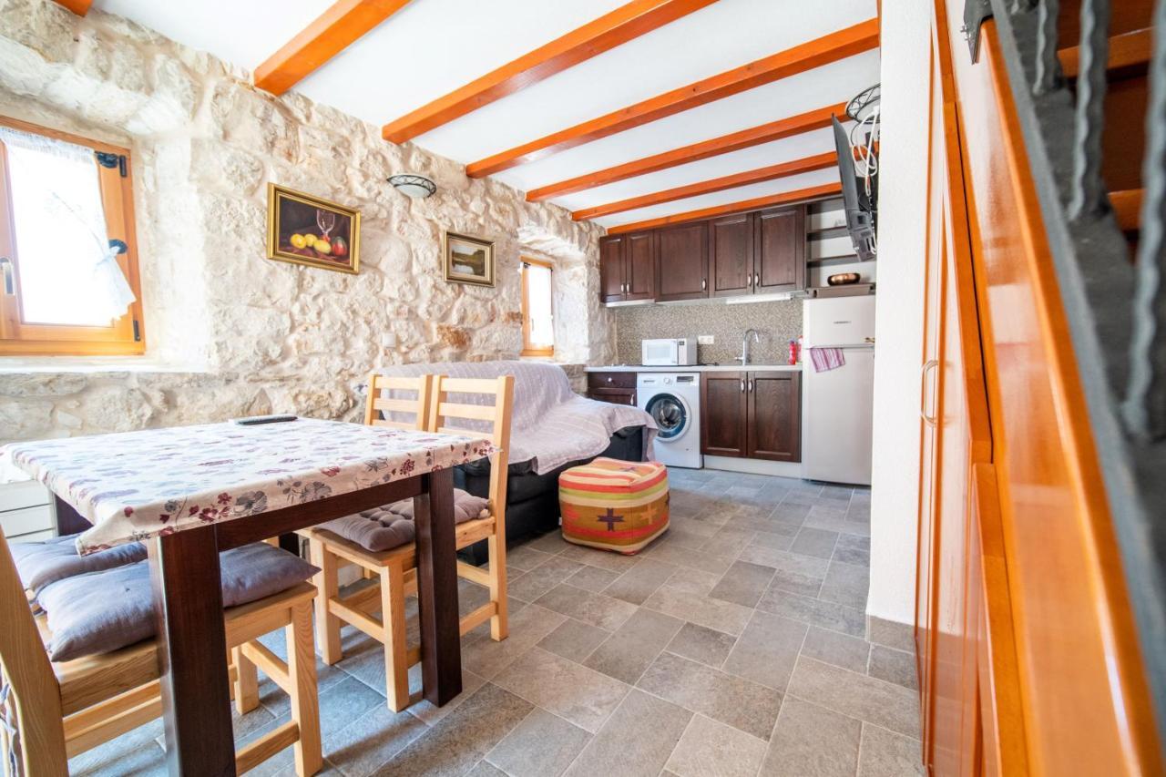 Apartments Mediteraneo Rogoznica 로고즈니차 외부 사진
